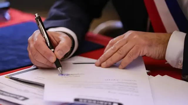 Firma notarial de documentos en Florida